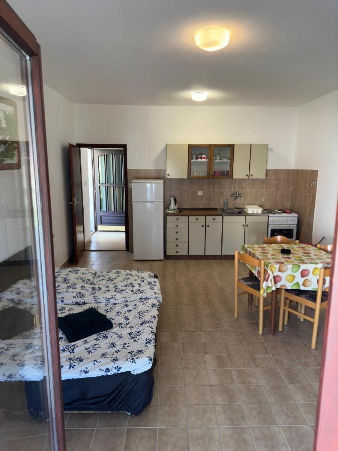 Apartmani Marko Novalja Zewnętrze zdjęcie