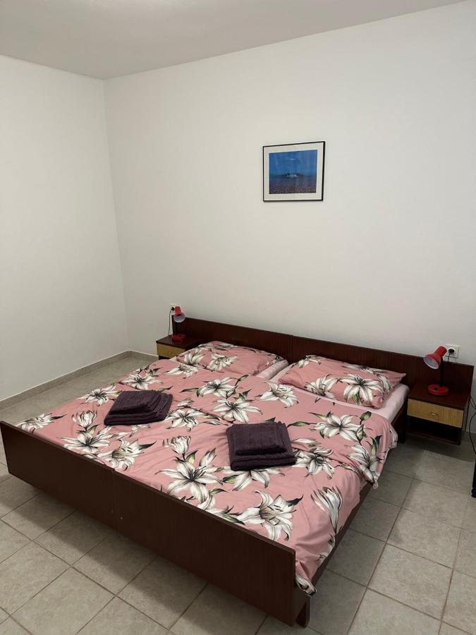 Apartmani Marko Novalja Zewnętrze zdjęcie