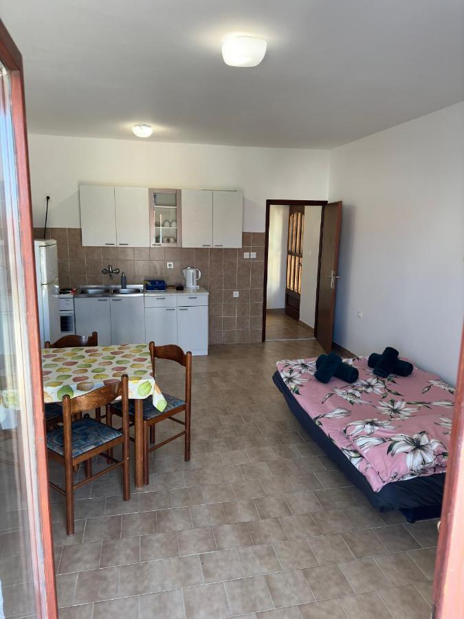 Apartmani Marko Novalja Zewnętrze zdjęcie