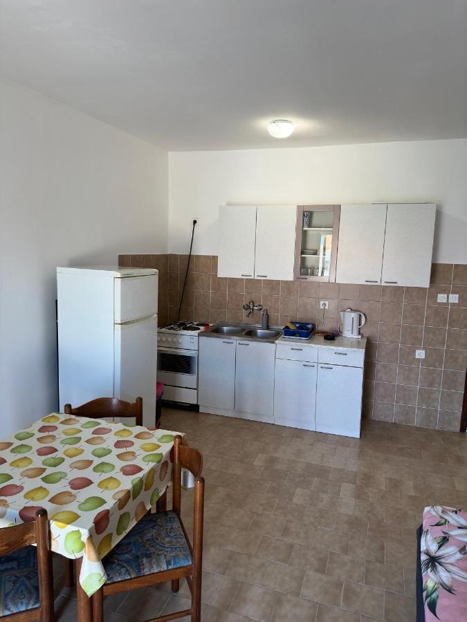 Apartmani Marko Novalja Zewnętrze zdjęcie